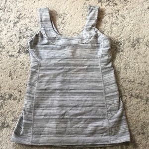Lululemon gray tank